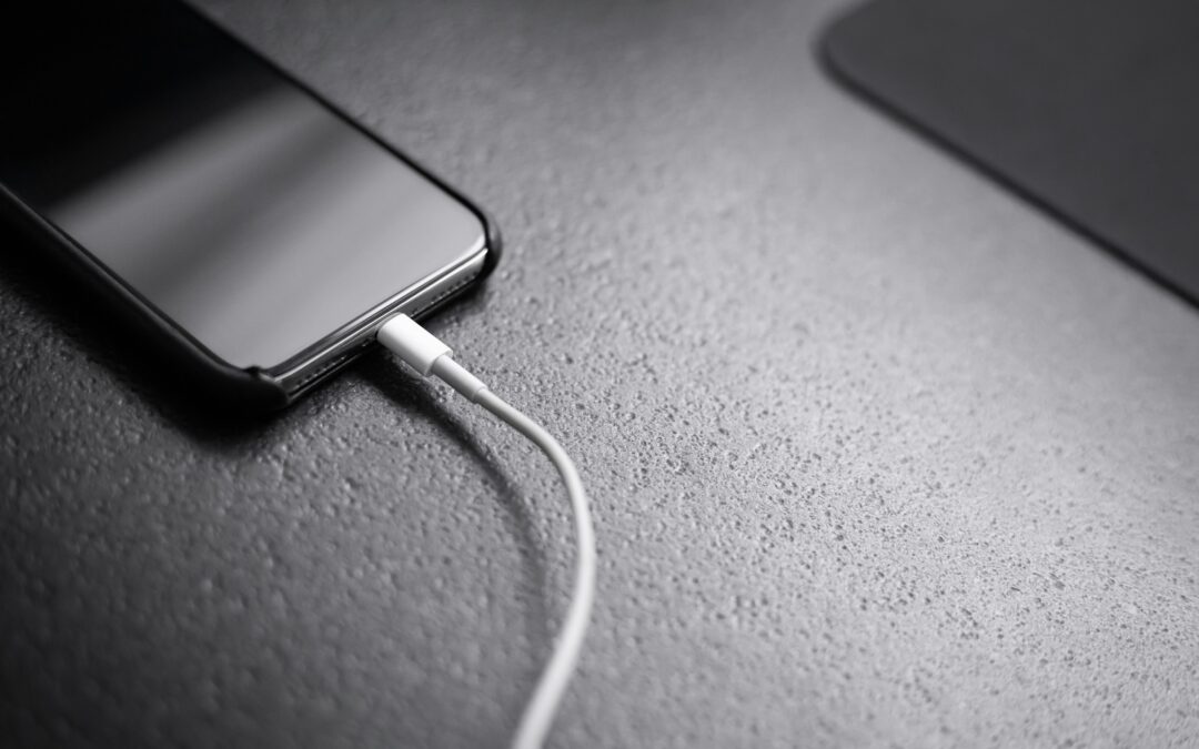 How to Clean Your Phone Charging Port Safely: Step-By-Step Guide